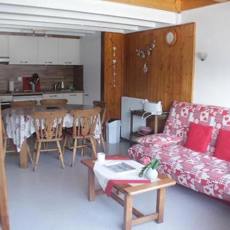 Apartment Chatel, 3 Pieces, 6 Personnes - Fr-1-200-198
